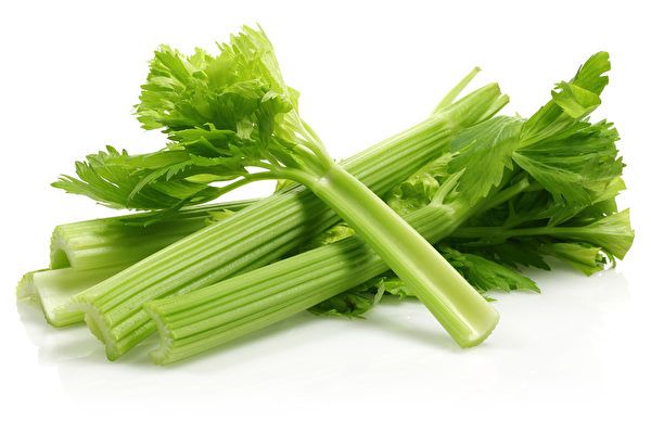 【趕快告訴媽媽！】原來「這10種食物」不能放進微波爐！小心吃了中毒！