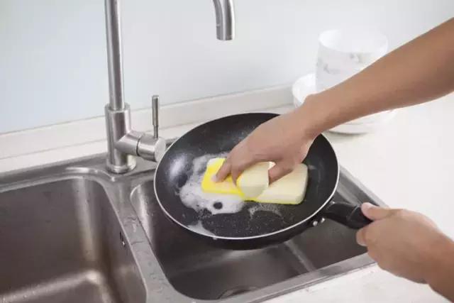 馬上檢查你家裡的油壺！這個習慣很要命