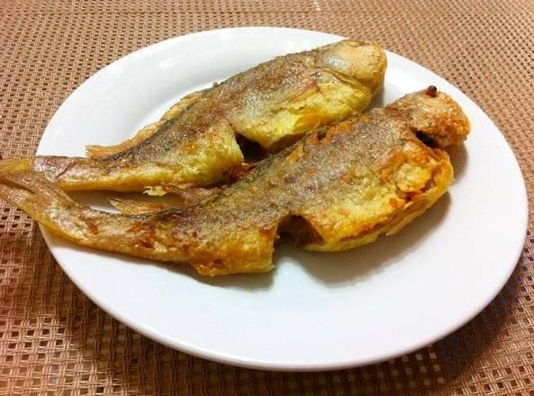 如何煎魚才能不破皮？只要記住這三招，就不會破了，而且煎魚香又脆皮，特別好吃