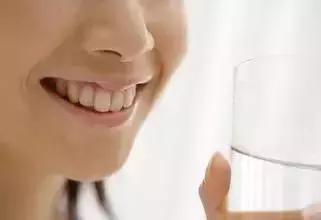 早上喝涼開水與溫開水的驚人差距