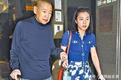 他66歲換腎成功，獎勵妻子500億，如今妻子生三胎，又送24套豪宅!