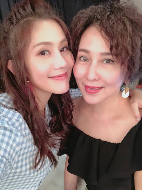 媽媽遭爸爸家暴哭不停，王宇婕卻「裝睡當沒聽到」 ！