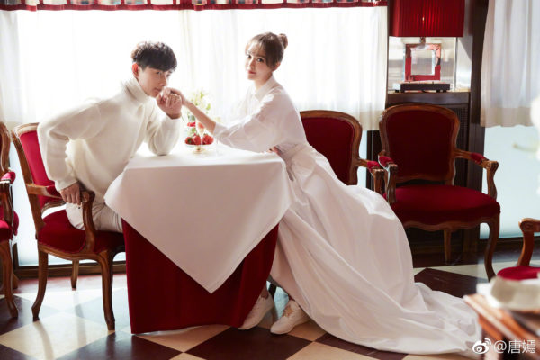 唐嫣、羅晉終於結婚了，好友「楊冪」卻不出席婚禮？網友推測「好閨蜜」鬧翻原因！