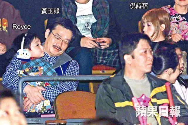 隱藏了14年，張國榮初戀女友近照曝光，網友：已經變成這樣，怪不得還要複出掙錢！