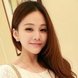 鄧紫棋現身機場，打扮俏皮隨性，少女感十足，男友低調相隨