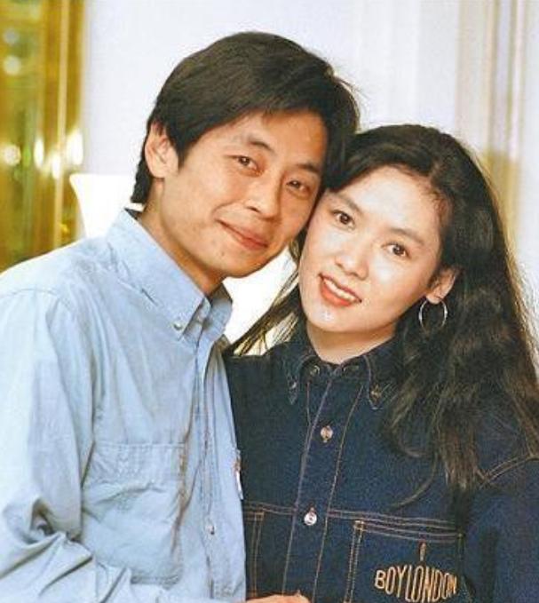 55歲王傑22歲兒子近照曝光，曾被二婚妻子無情帶走，如今長成這樣，怪不得阻止王傑見他！