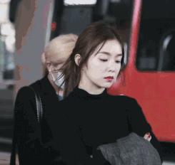 裴姐slay！看韓國人怎麼吹捧irene：大企業老闆娘，在我心中拘留