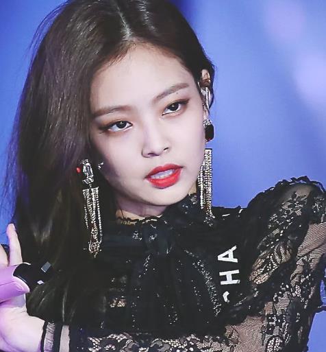娃娃臉貓眼女愛豆Jennie：明明可以靠顏值，卻偏要靠實力