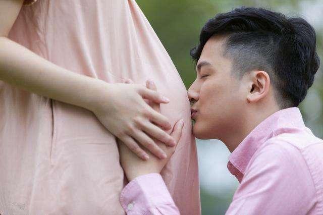 老公車禍不幸離世，婆婆不讓我參加葬禮，聽到她和小叔子對話，我傻了！
