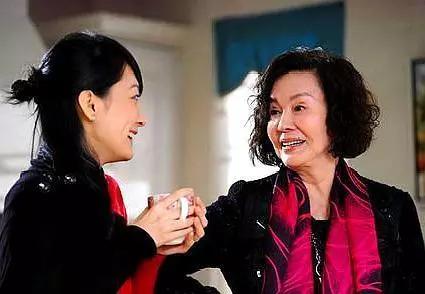 我懷孕，婆婆送我一兜蘋果，我拿給娘家，晚上收到簡訊媽讓我離婚