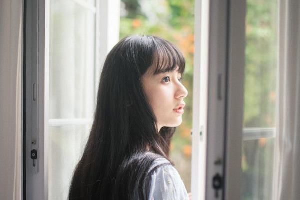結婚四年妻子終於懷孕，丈夫獎勵十萬，丈母娘來後男子才知自己傻