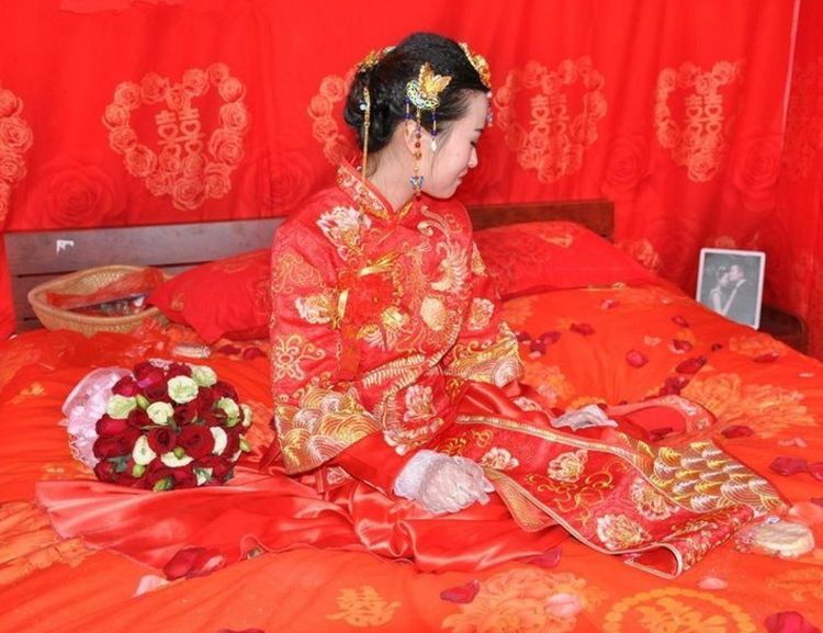 小姑子剛出嫁，新婚夜便逃了回來，進門就指冰箱，嫂子含淚離婚