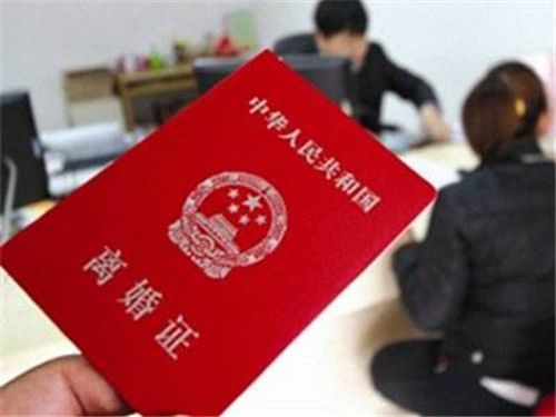 婆婆住院，兒媳伺候7天沒合眼，出院時複查，醫生寫三字：離婚吧