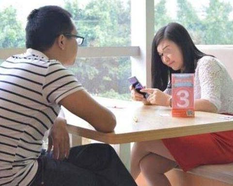 老公前女朋友結婚，讓一起去參加，剛到婚禮現場，老公叫俺滾