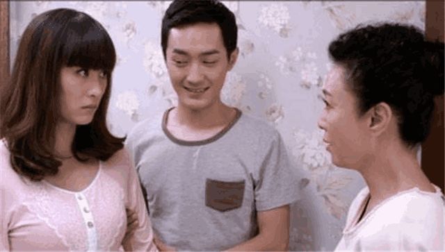 兒媳買了條裙子，婆婆看見拿去燒掉，兒媳看到灰末發現自己錯了