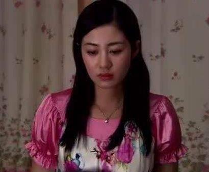 新婚夜新娘讓新郎去刷碗，婆婆一臉不樂意，兒媳一句話婆一夜不眠