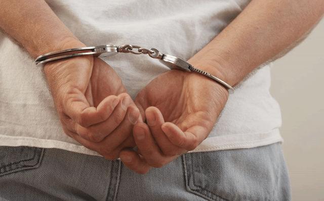 男孩點一份菜沒吃完，老闆娘要罰1000塊，報警後才得知真相