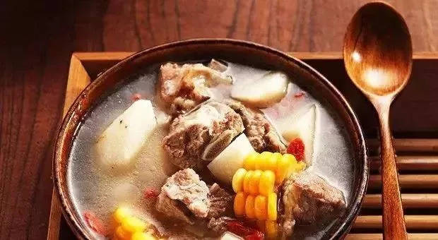 秋天一碗湯，不用醫生幫！遠離秋季病，全家都健康