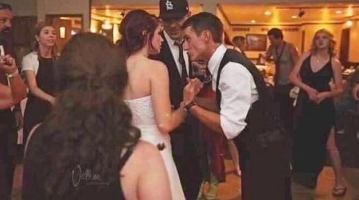 女子逛賣場「下半身沒穿」被看光！真相讓人笑哭 