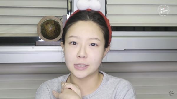 韓國正妹教大家「有效去除黑頭」！省錢又不傷皮膚的秘訣竟是平凡無奇的「凡士林」？！