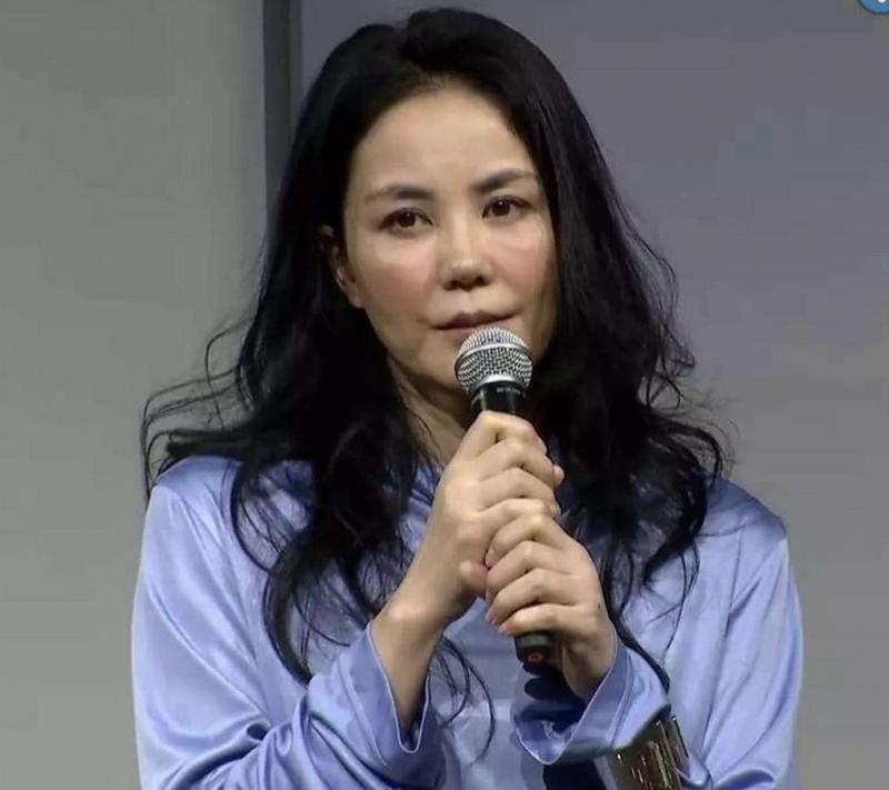 王菲終於說出謝霆鋒離婚6年不願見張柏芝的原因，7個字一針見血!