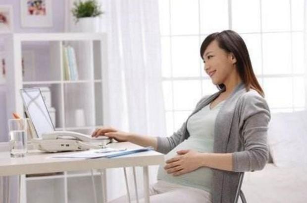 我生孩子婆婆不願照顧，婆婆看見老公發的朋友圈，立馬從鄉里趕來