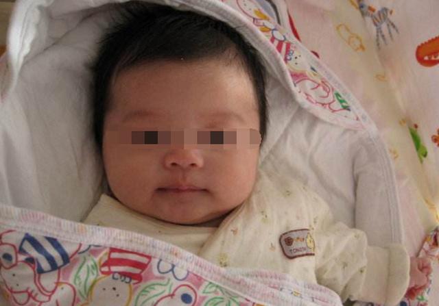 我去照顧妹妹坐月子，半夜聽到房間的聲音，第二天我收拾行李回家