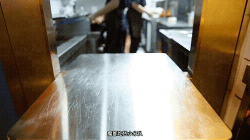 與全世界雞為敵的店，只做95天
