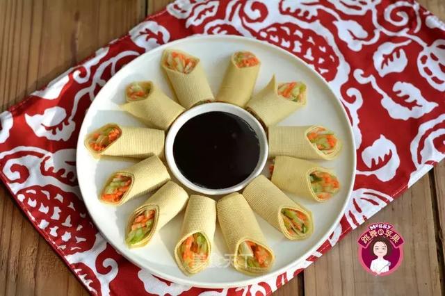 做一頓素食，8道菜8種味，和家人一起分享健康！