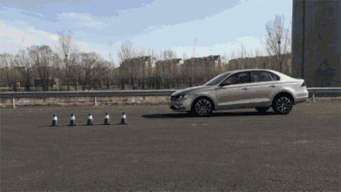 如何判斷一個人開車技術的好壞？方法很簡單，坐上去就知道了！