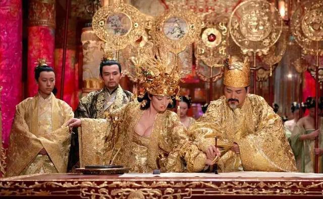 他用1：1造出一個「假」故宮，門票竟是真故宮的三倍？