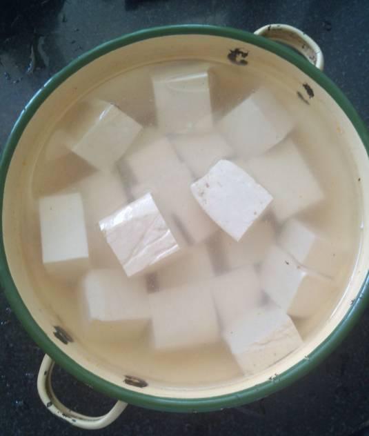 炒菜到底要不要加水？30年老廚師告訴你這裡面的秘訣，值得收藏！