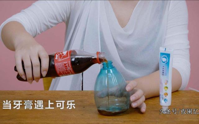 生活妙招：牙膏加可樂，具有強大功能，能解決每家每戶的難題 