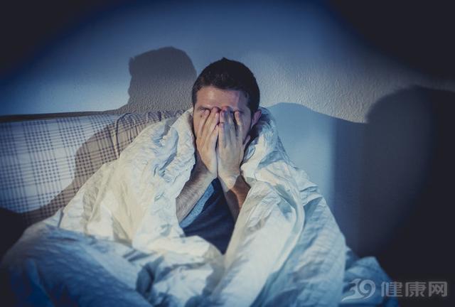 提醒：總是熬夜不睡覺，7個器官都在偷偷為你「代償」！