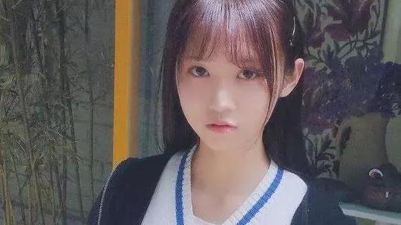 又一位22歲明星服藥自殺，當晚留下定時微博稱：我不配做人！