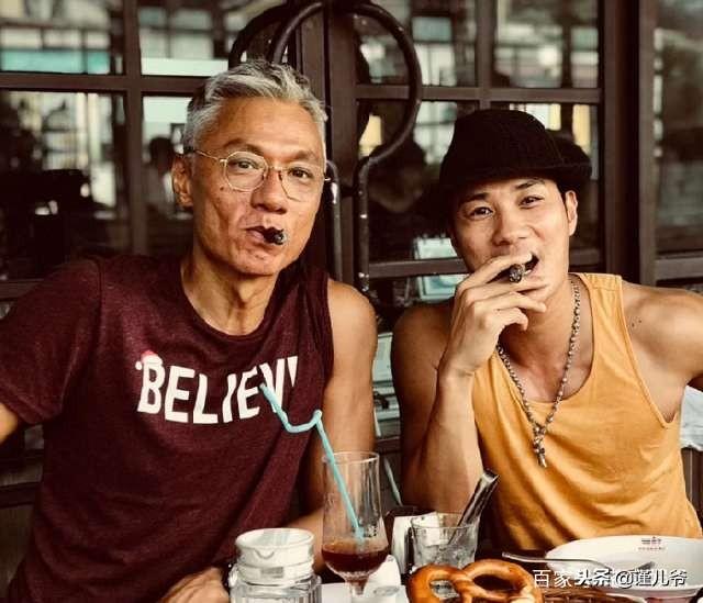 曾是劉嘉玲初戀，還被譽為「香港第一美男」，如今58歲像70歲老頭...