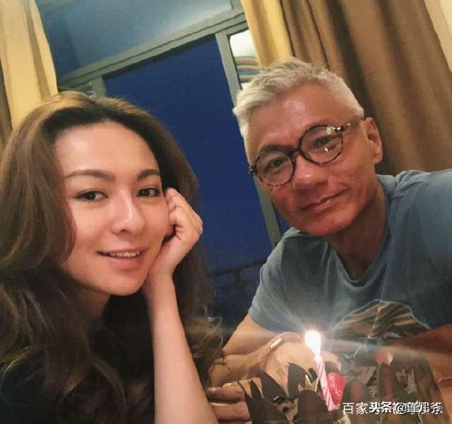 曾是劉嘉玲初戀，還被譽為「香港第一美男」，如今58歲像70歲老頭...