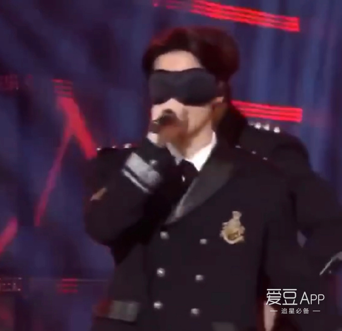[EXO][新聞]181116 Tempo二連獎杯佔領推特熱搜第一！EXO榮耀的一位合照公開