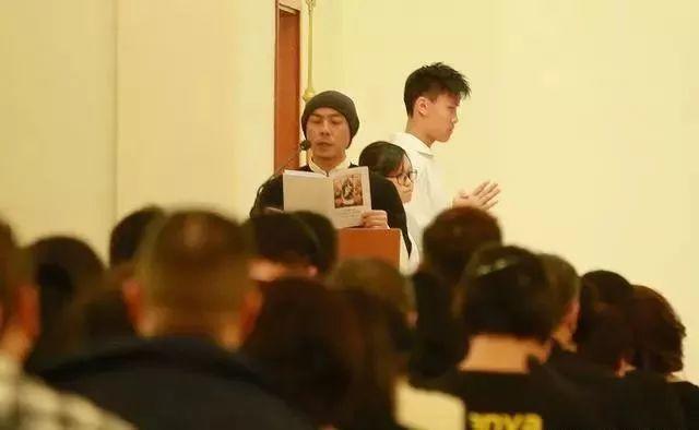 藍潔瑛追悼會張曼玉送行！陳美琪淚灑現場！藍潔瑛恩人竟是邱淑貞!