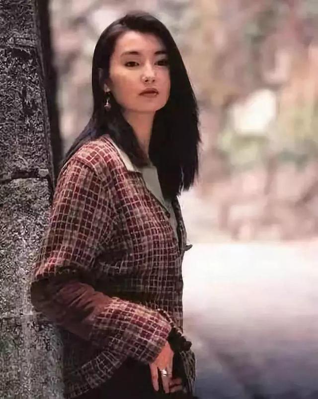 藍潔瑛追悼會張曼玉送行！陳美琪淚灑現場！藍潔瑛恩人竟是邱淑貞!
