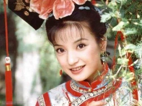 她當年拒演小燕子成就趙薇，如今已拍戲二十年，觀眾卻不知她是誰！