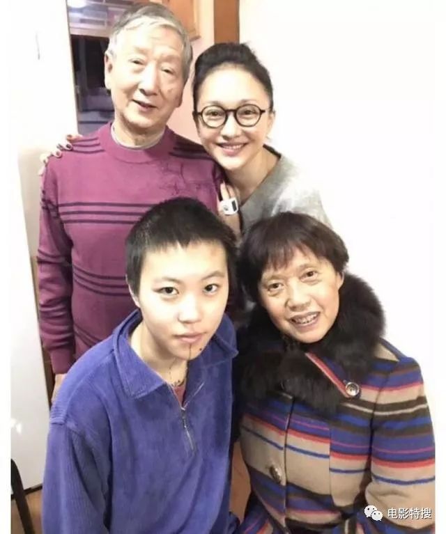 竇靖童周迅互相見家長惹爭議，關係太複雜，王菲：幸福就好！
