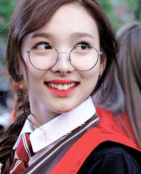 TWICE新曲個人直拍隊內排名——前三名被外國人成員占據！