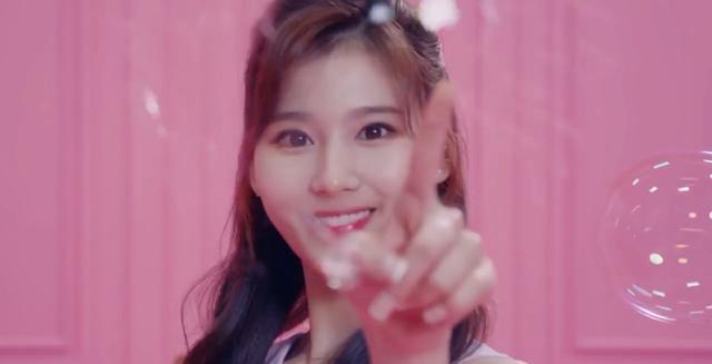 TWICE新曲個人直拍隊內排名——前三名被外國人成員占據！