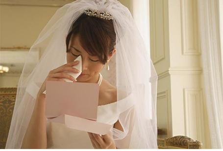 我二婚大著肚子嫁人，婚禮當天聽到一段錄音，我淚流滿面