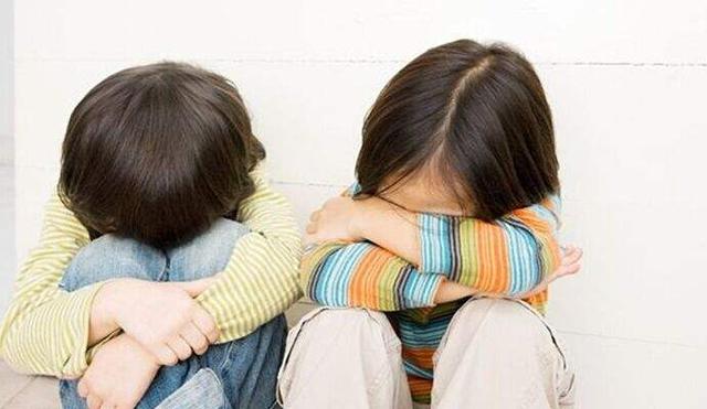 你越吼孩子越差勁，孩子越來越不把你的話當回事！教育專家：父母記住三個原則，教育效果翻倍！
