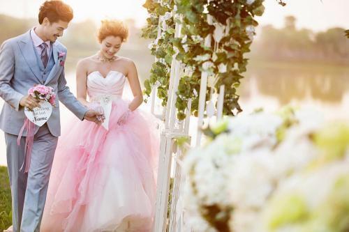 小舅子結婚, 姐夫送三千紅包, 看到家族群的聊天, 他想離婚了
