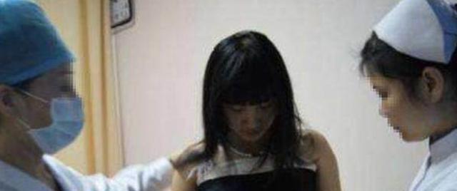 男孩娶個農村女孩，二十三年沒來例假，到醫院一檢查，他癱在地上