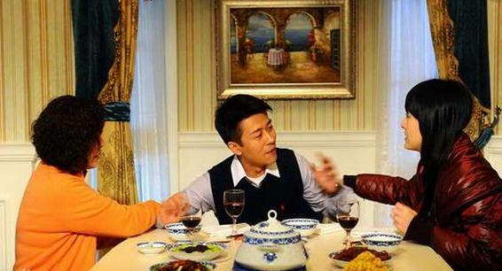我請我媽來照顧我坐月子，聽到公婆對話後，我讓我媽趕緊走！