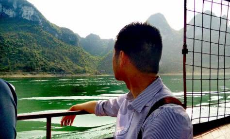 孕妻一天網購8萬，丈夫狠踹妻子，妻子拿出購物單，丈夫長跪不起
